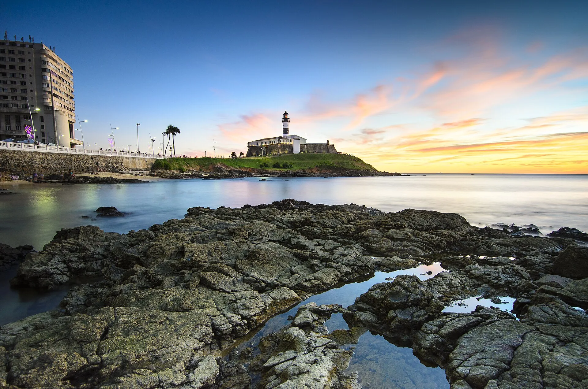 Barra et le Farol da Barra